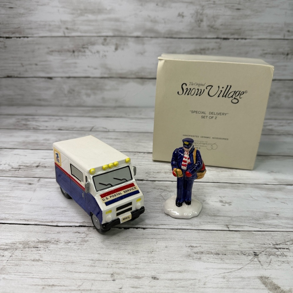 Department 56 "Special Delivery" Original Snow Village 51489 Mailman truck